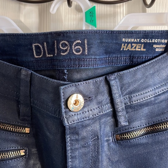 DL1961 Runaway Collection Hazel Black Zippered Speedstar Skinny Jeans, Size 29 - Picture 4 of 5